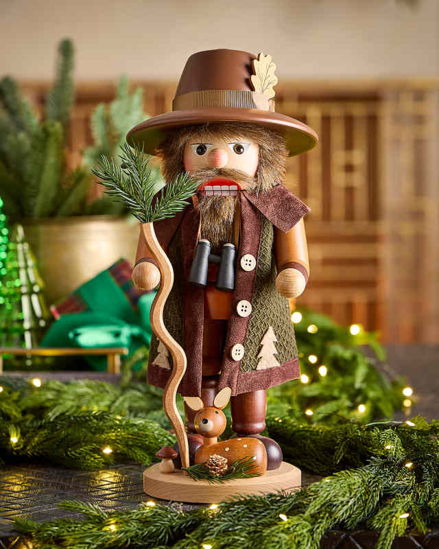 Forager Nutcracker